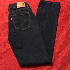 Levi’s 525 Perfect Waist Straight Jeans Size 4